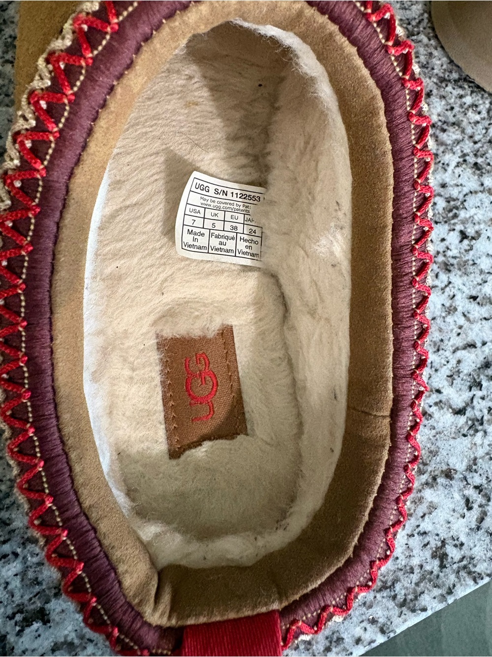 UGG women’s Chestnut Tasman Suede Slip-On platform Mules with Red Trim, size 7 - Picture 3 of 4